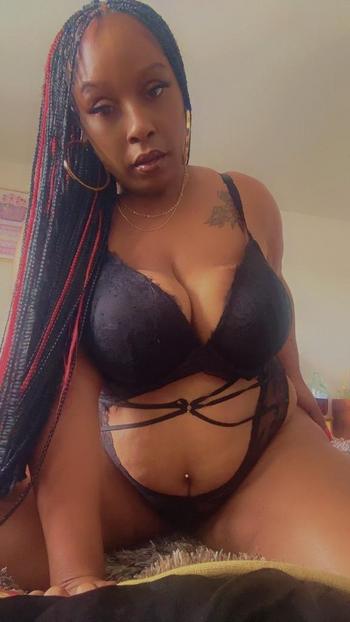 Honey Love, 33  female escort, Tri-Cities