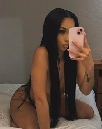 Layla, 21  female escort, Tri-Cities