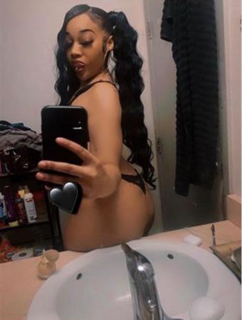 Tatianna, 22  female escort, Tri-Cities