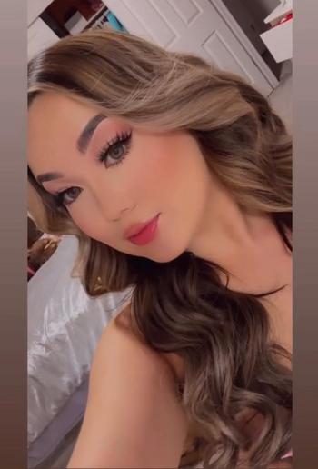 Mia lee , 24  female escort, Tri-Cities